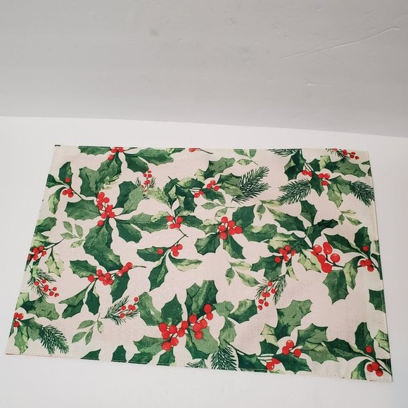 Christmas Placemats, Set of 4, Fabric, Holly Mistletoe, Holiday Table Decor - Picture 3 of 4
